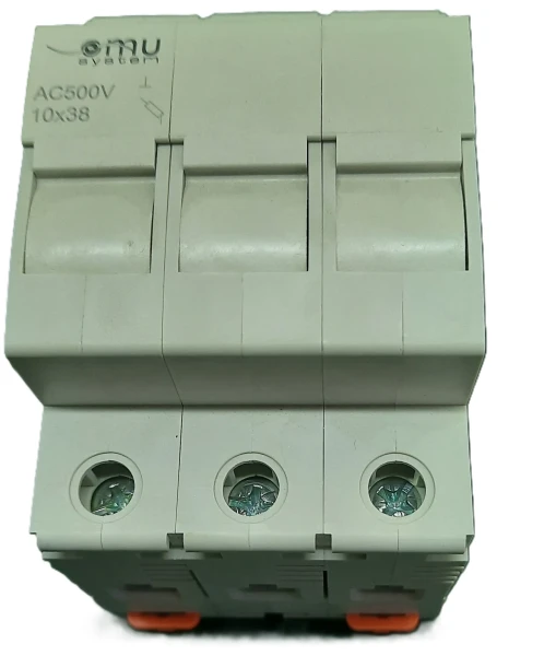 Poistkový odpínač 3-pólový 10x38 500V 32A  